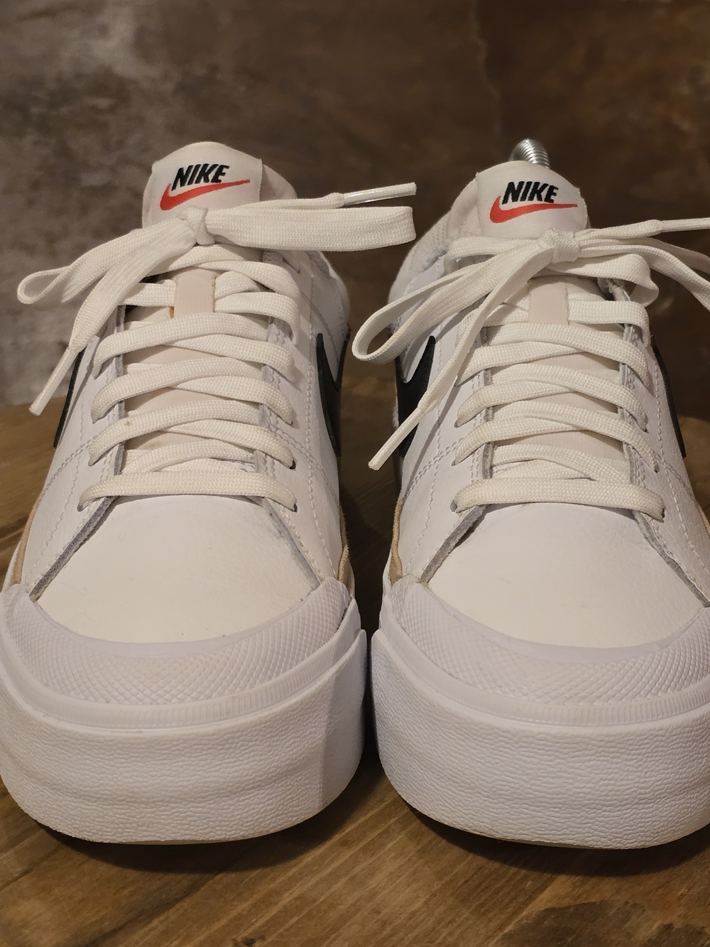 Nike Court Legacy Lift Platform Sneakers White Black DM7590-100 Women’s 8.5 - Picture 2 of 8